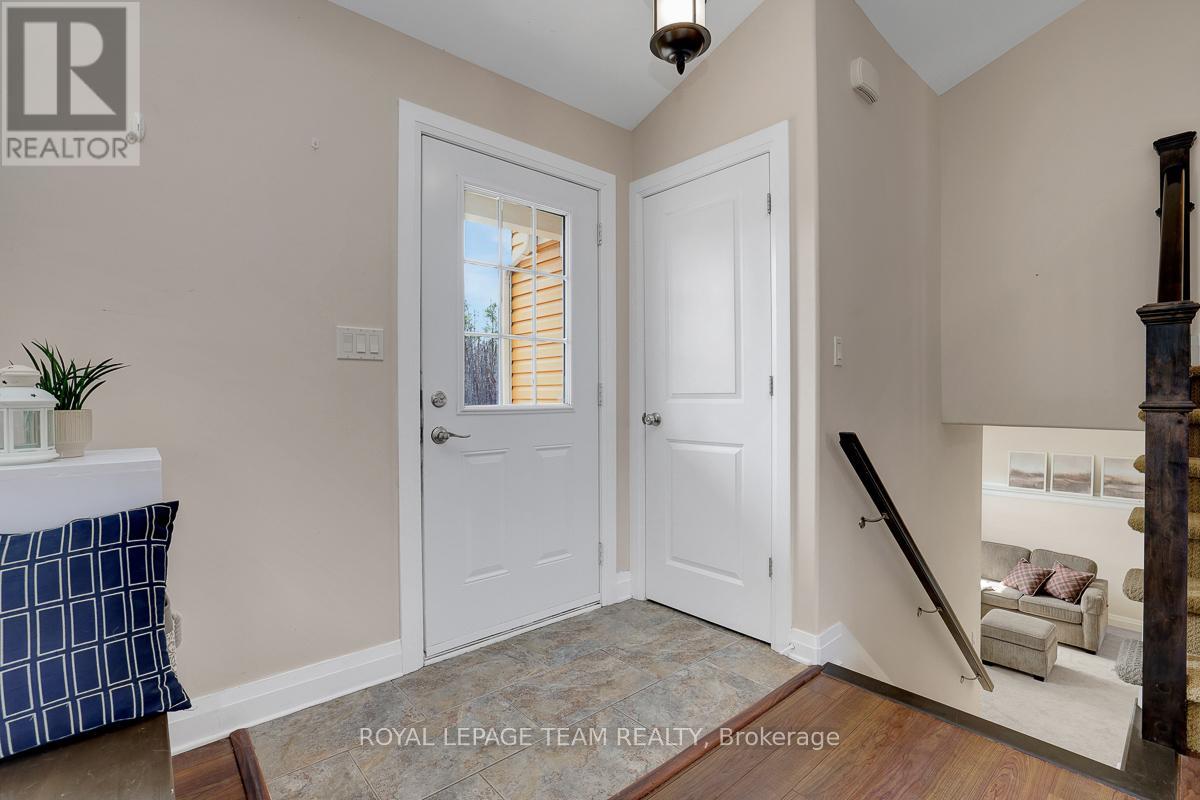 420 Hyndman Road, Edwardsburgh/cardinal, Ontario  K0E 1X0 - Photo 2 - X12968784