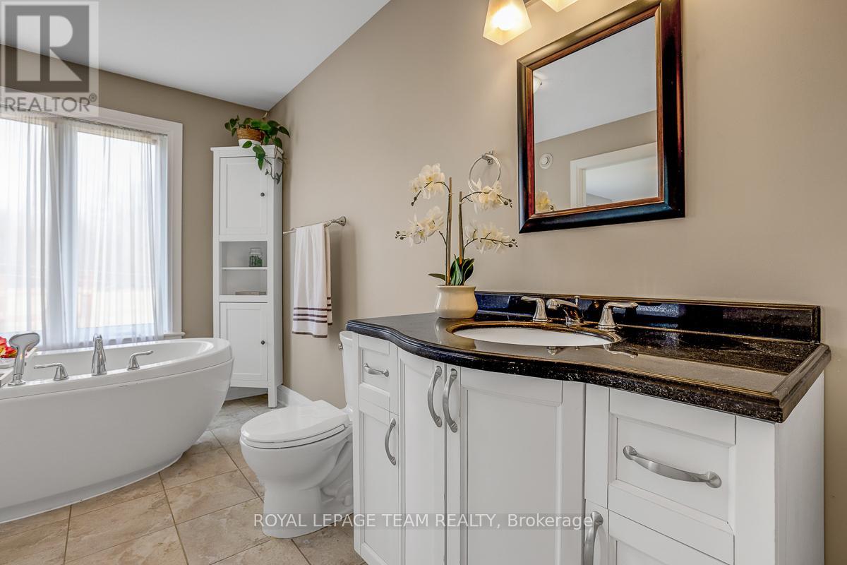 420 Hyndman Road, Edwardsburgh/cardinal, Ontario  K0E 1X0 - Photo 20 - X12968784