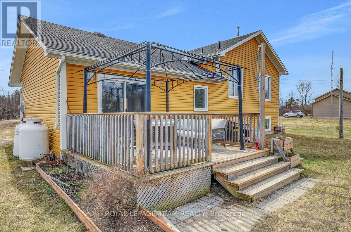 420 Hyndman Road, Edwardsburgh/cardinal, Ontario  K0E 1X0 - Photo 31 - X12968784