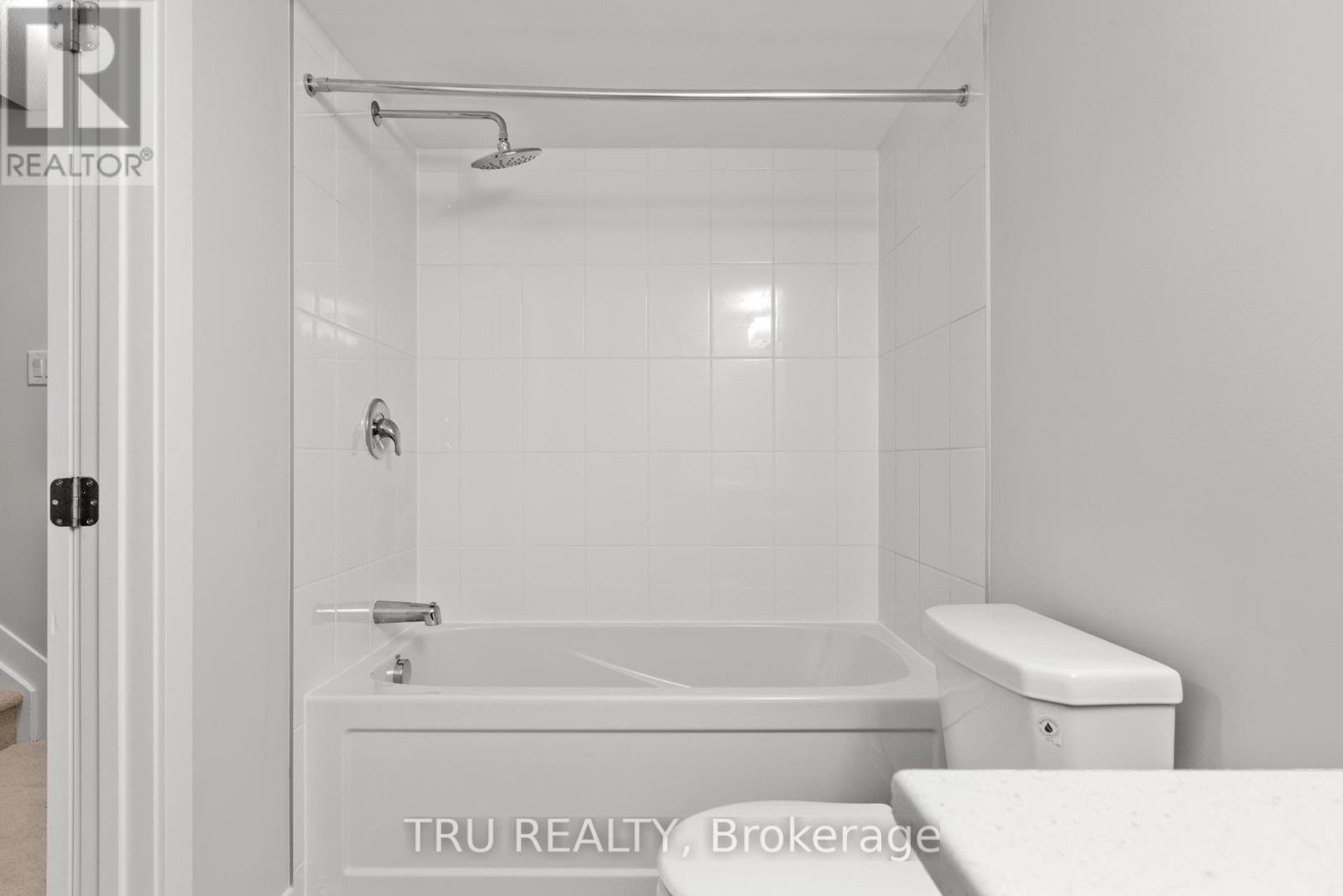 75 Hackamore Crescent, Ottawa, Ontario  K0A 2Z0 - Photo 18 - X12968852