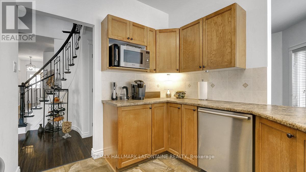 315 Rustic Hills Crescent, Ottawa, Ontario  K4A 5A8 - Photo 16 - X12968908