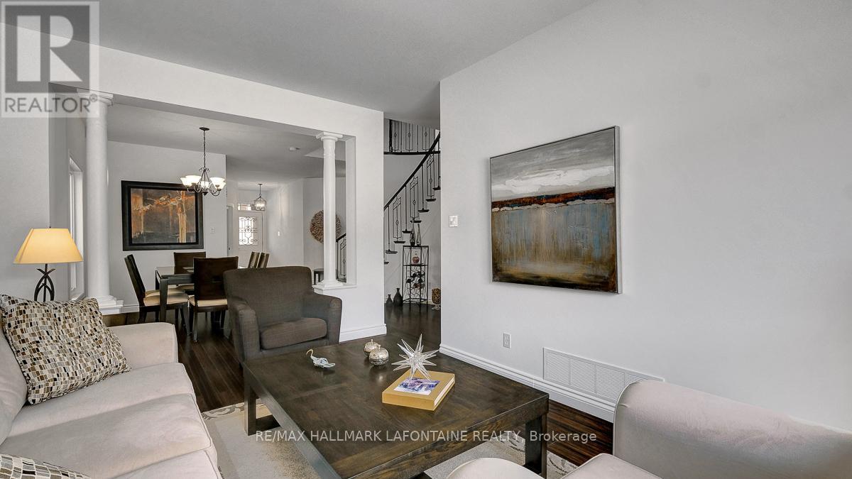 315 Rustic Hills Crescent, Ottawa, Ontario  K4A 5A8 - Photo 8 - X12968908