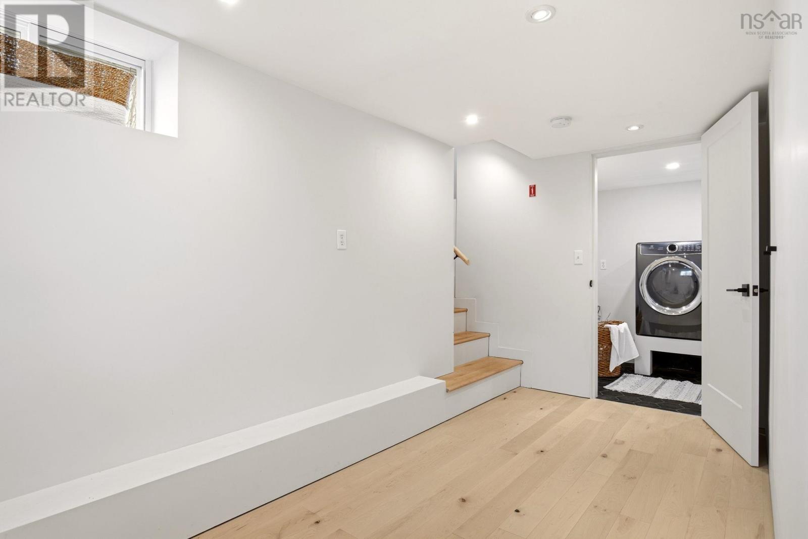 5895 Cabot Street, Halifax, Nova Scotia  B3K 2K2 - Photo 31 - 202606570