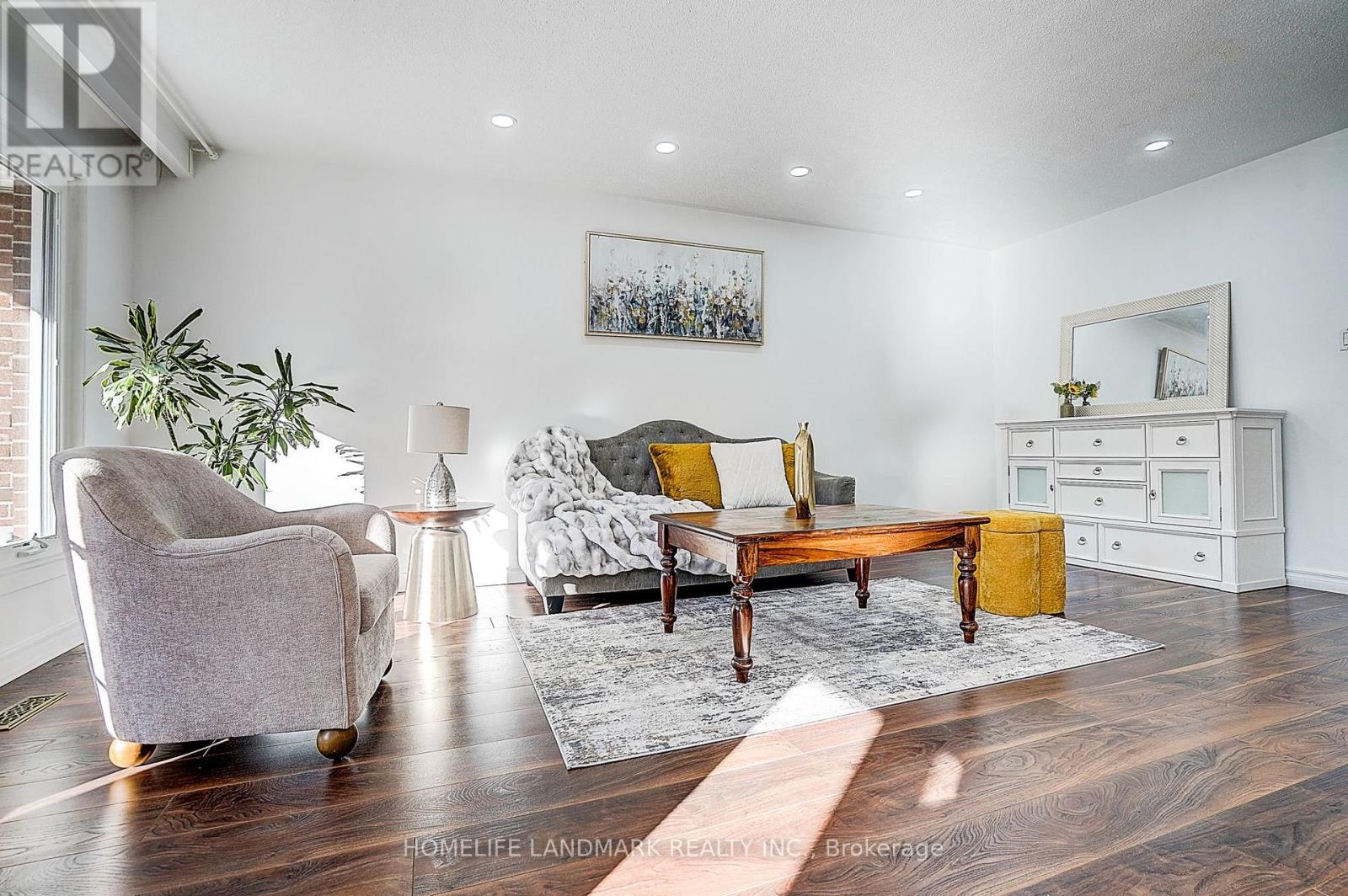 104 Tanjoe Crescent, Toronto, Ontario  M2M 1P7 - Photo 12 - C12968798