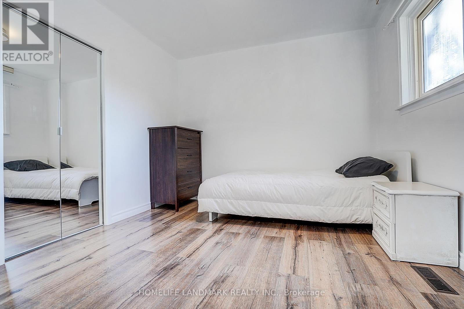 104 Tanjoe Crescent, Toronto, Ontario  M2M 1P7 - Photo 29 - C12968798