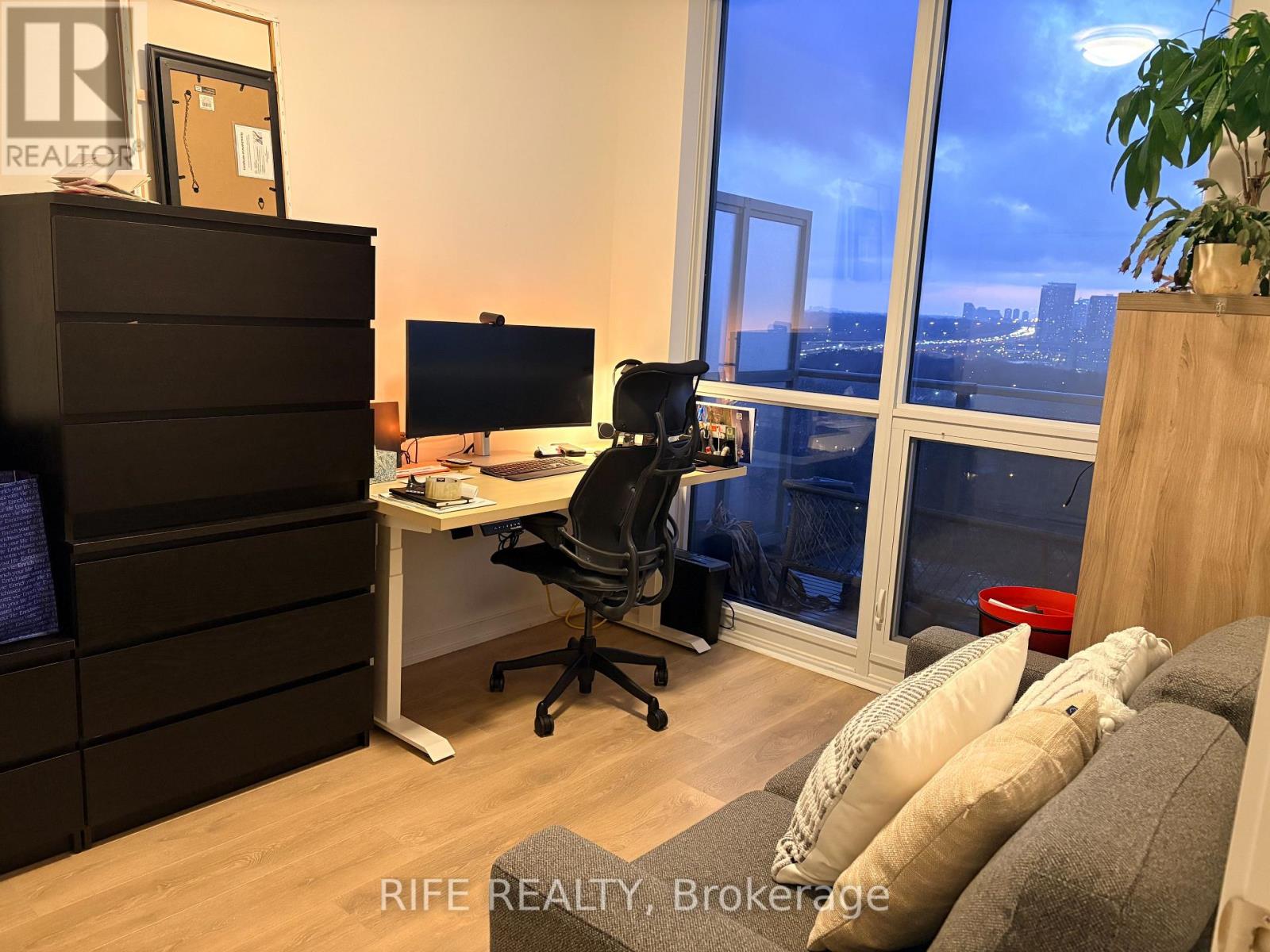 710 - 36 Forest Manor Road, Toronto, Ontario  M2J 0H3 - Photo 5 - C12968816