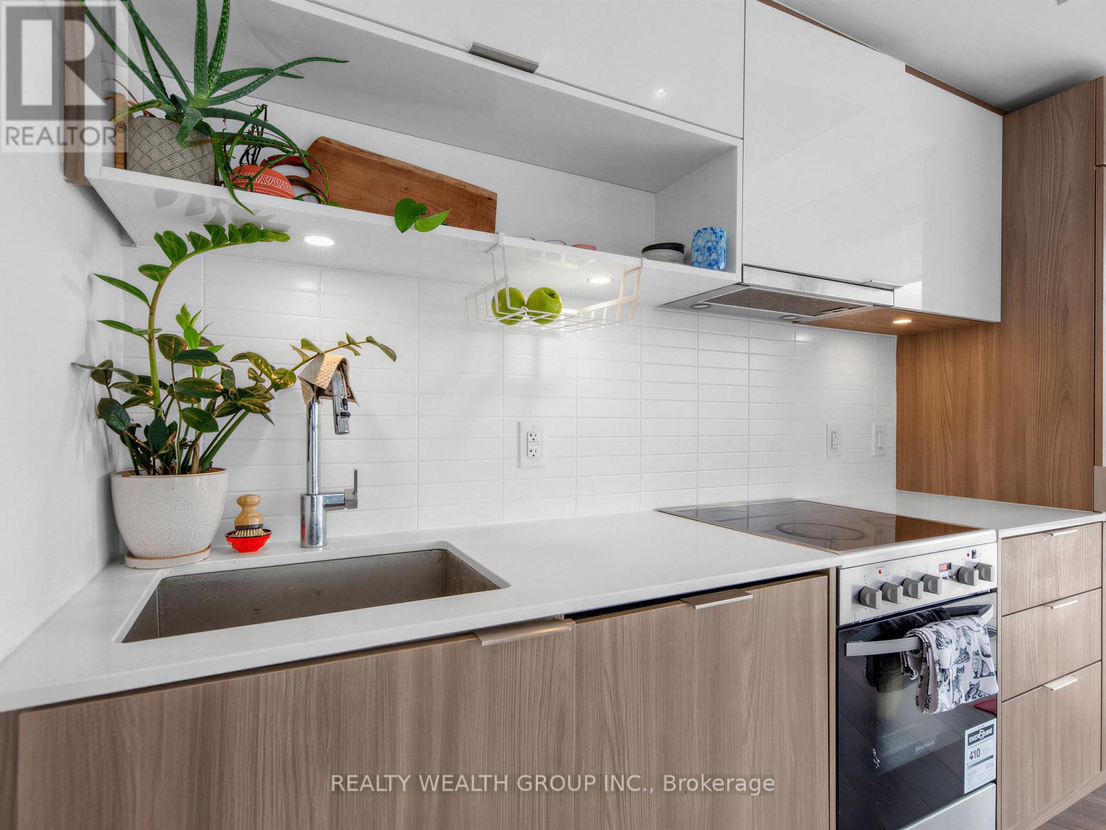 159 Wellesley Street E, Toronto, Ontario M4Y 1J4 - Photo 15 - C12968874