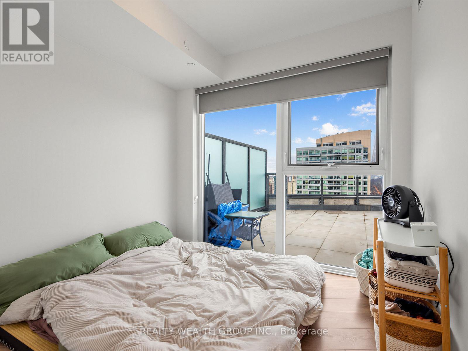 159 Wellesley Street E, Toronto, Ontario M4Y 1J4 - Photo 17 - C12968874