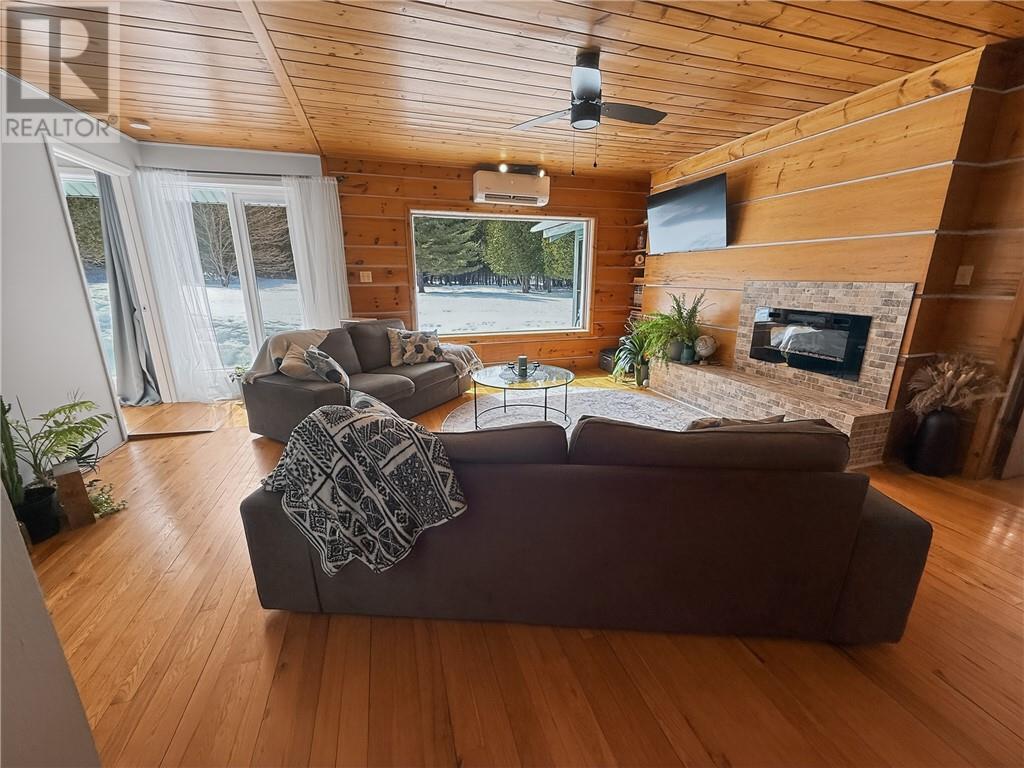 1 Wright Street S, Manitoulin Island, Ontario  P0P 1H0 - Photo 18 - 2127028