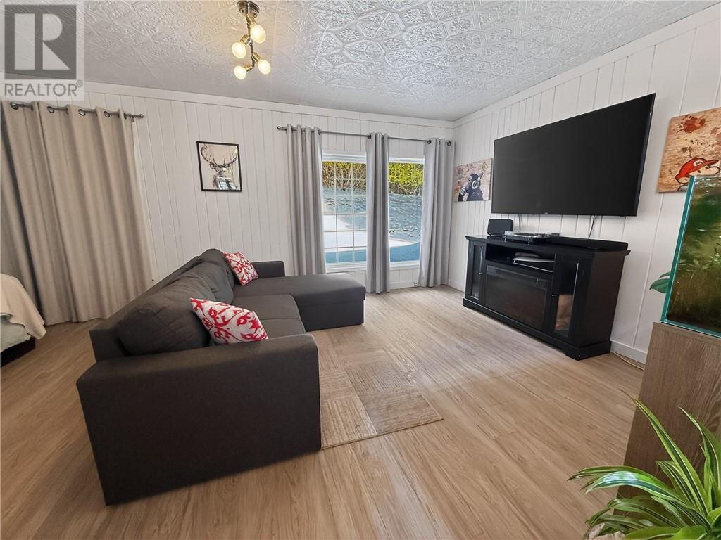 1 Wright Street S, Manitoulin Island, Ontario  P0P 1H0 - Photo 32 - 2127028