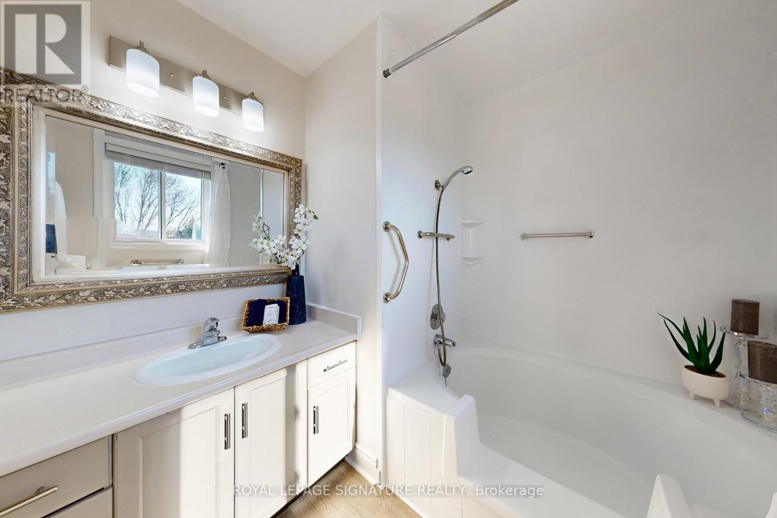 22 Winter Court, Whitby, Ontario  L1N 8Y2 - Photo 18 - E12968806