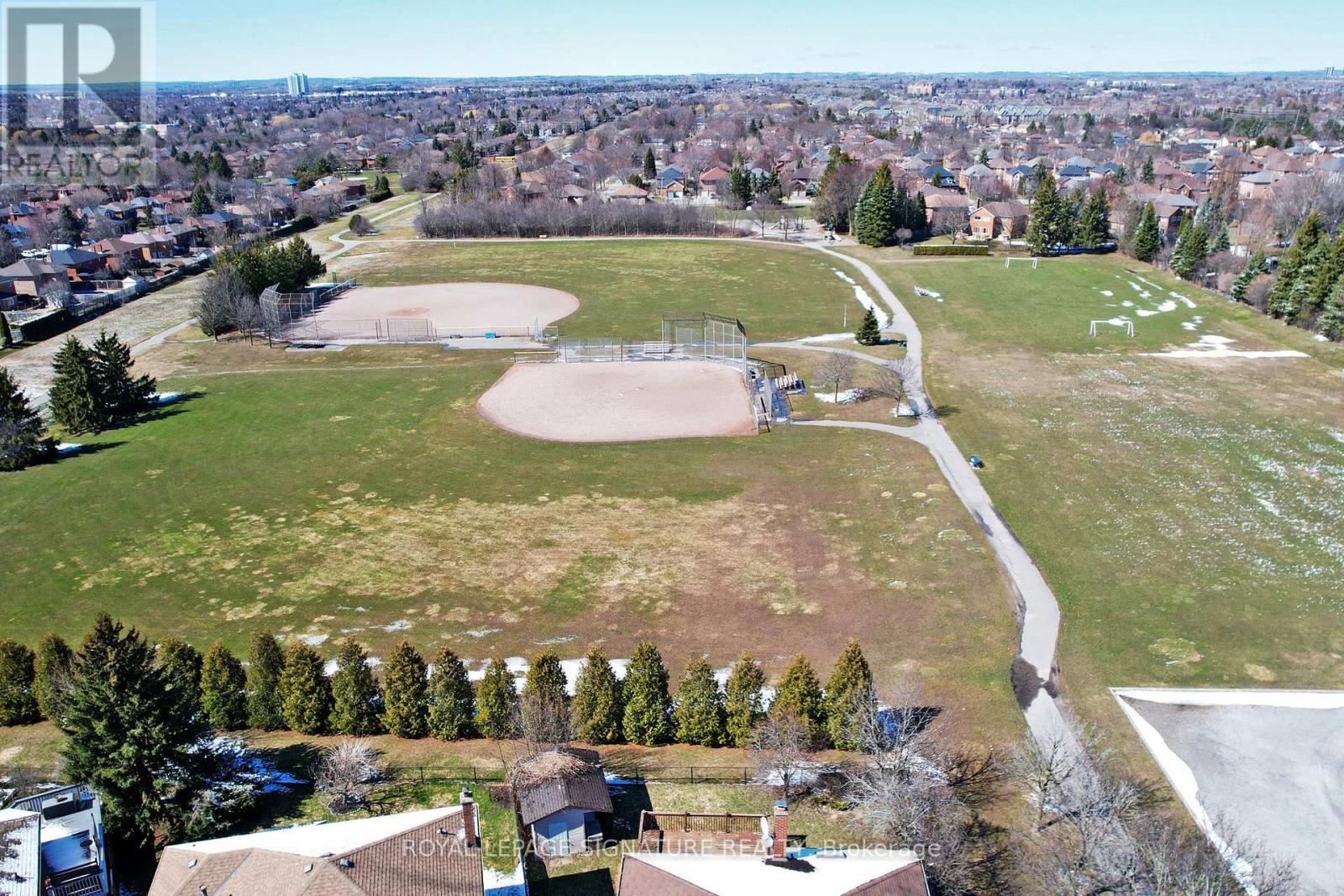 22 Winter Court, Whitby, Ontario  L1N 8Y2 - Photo 36 - E12968806