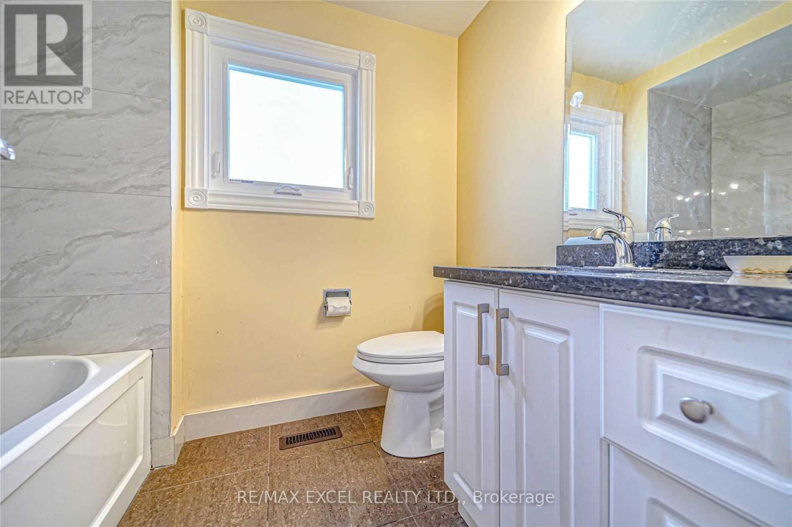 Upper - 47 Whiteleaf Crescent, Toronto, Ontario  M1V 3G1 - Photo 24 - E12968818