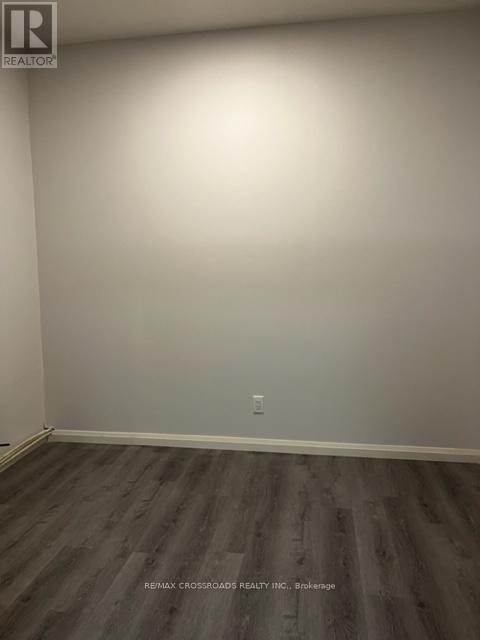 2704 Danforth Avenue, Toronto, Ontario  M4C 1L7 - Photo 12 - E12968846