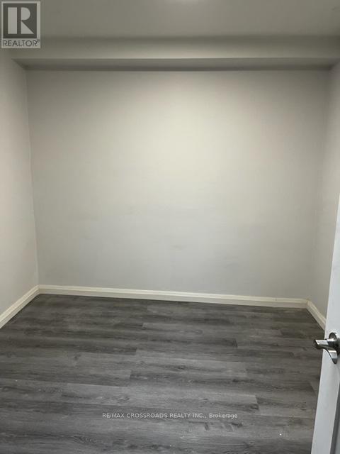 2704 Danforth Avenue, Toronto, Ontario  M4C 1L7 - Photo 19 - E12968846