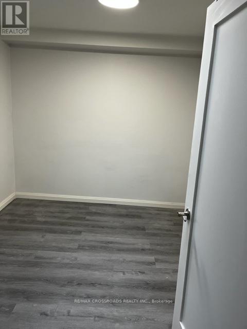 2704 Danforth Avenue, Toronto, Ontario  M4C 1L7 - Photo 21 - E12968846