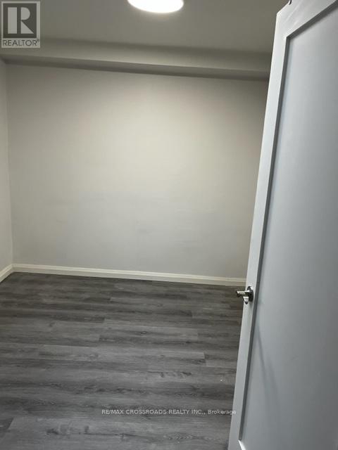 2704 Danforth Avenue, Toronto, Ontario  M4C 1L7 - Photo 22 - E12968846