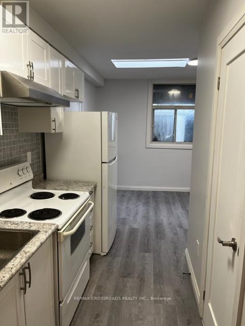 2704 Danforth Avenue, Toronto, Ontario  M4C 1L7 - Photo 3 - E12968846