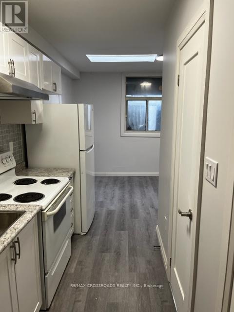 2704 Danforth Avenue, Toronto, Ontario  M4C 1L7 - Photo 5 - E12968846