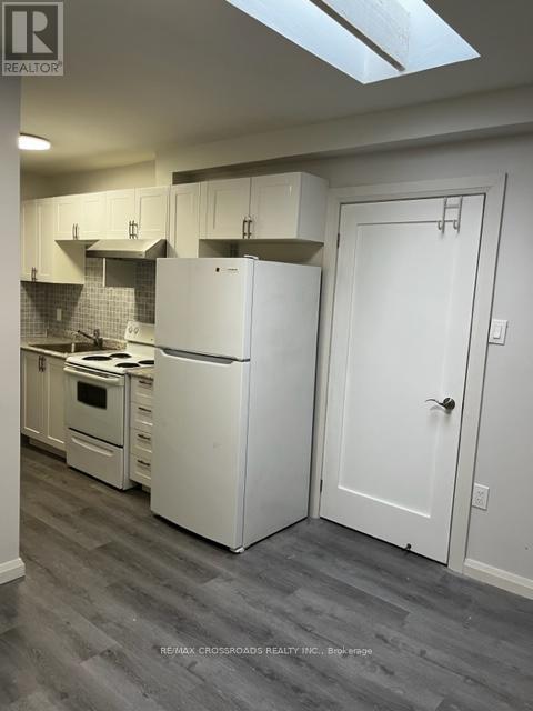 2704 Danforth Avenue, Toronto, Ontario  M4C 1L7 - Photo 6 - E12968846