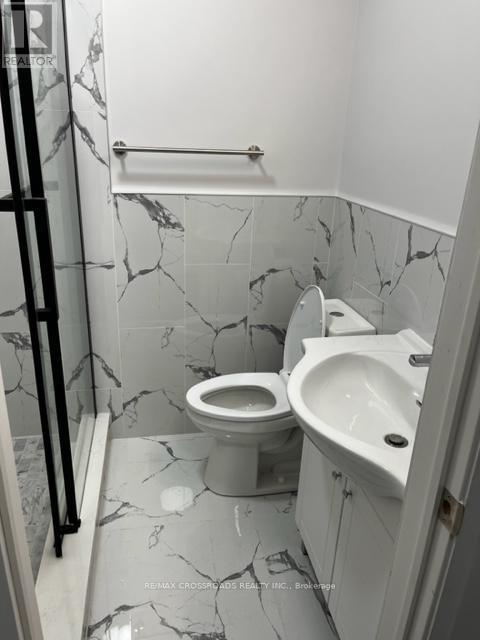 2704 Danforth Avenue, Toronto, Ontario  M4C 1L7 - Photo 8 - E12968846