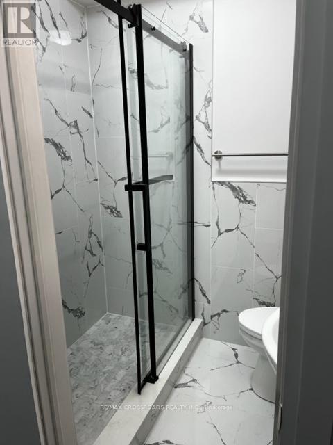 2704 Danforth Avenue, Toronto, Ontario  M4C 1L7 - Photo 9 - E12968846