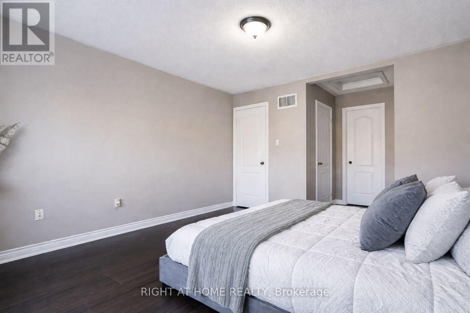 169 Dooley Crescent, Ajax, Ontario  L1T 4J7 - Photo 5 - E12968860