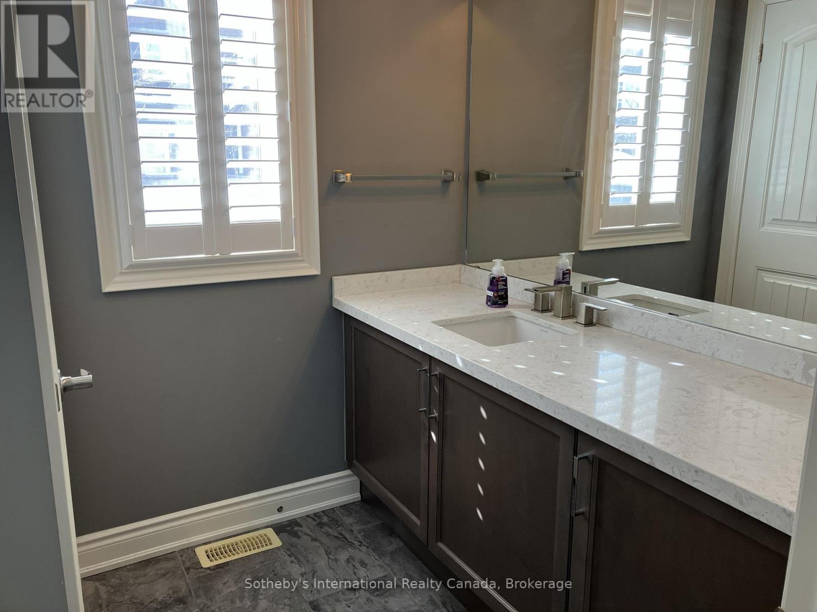 43 Carpenter Street, Collingwood, Ontario  L9Y 0Z5 - Photo 7 - S12868870