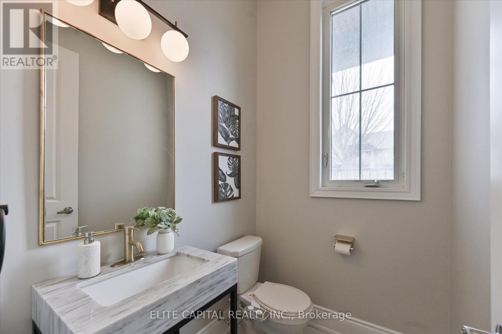 18 Rotondo Crescent, Vaughan, Ontario  L4H 4L9 - Photo 10 - N12968786