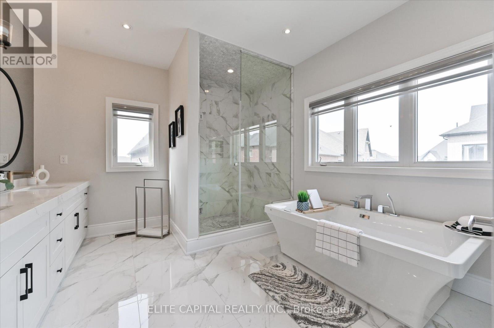 18 Rotondo Crescent, Vaughan, Ontario  L4H 4L9 - Photo 14 - N12968786