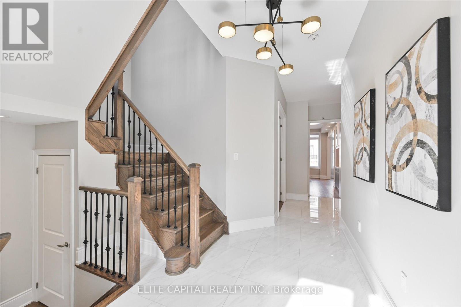 18 Rotondo Crescent, Vaughan, Ontario  L4H 4L9 - Photo 3 - N12968786