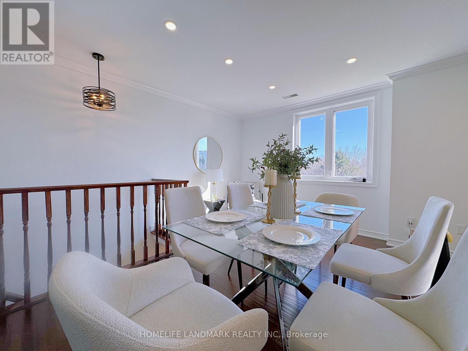 614 - 75 Weldrick Road E, Richmond Hill, Ontario  L4C 0H9 - Photo 3 - N12968796