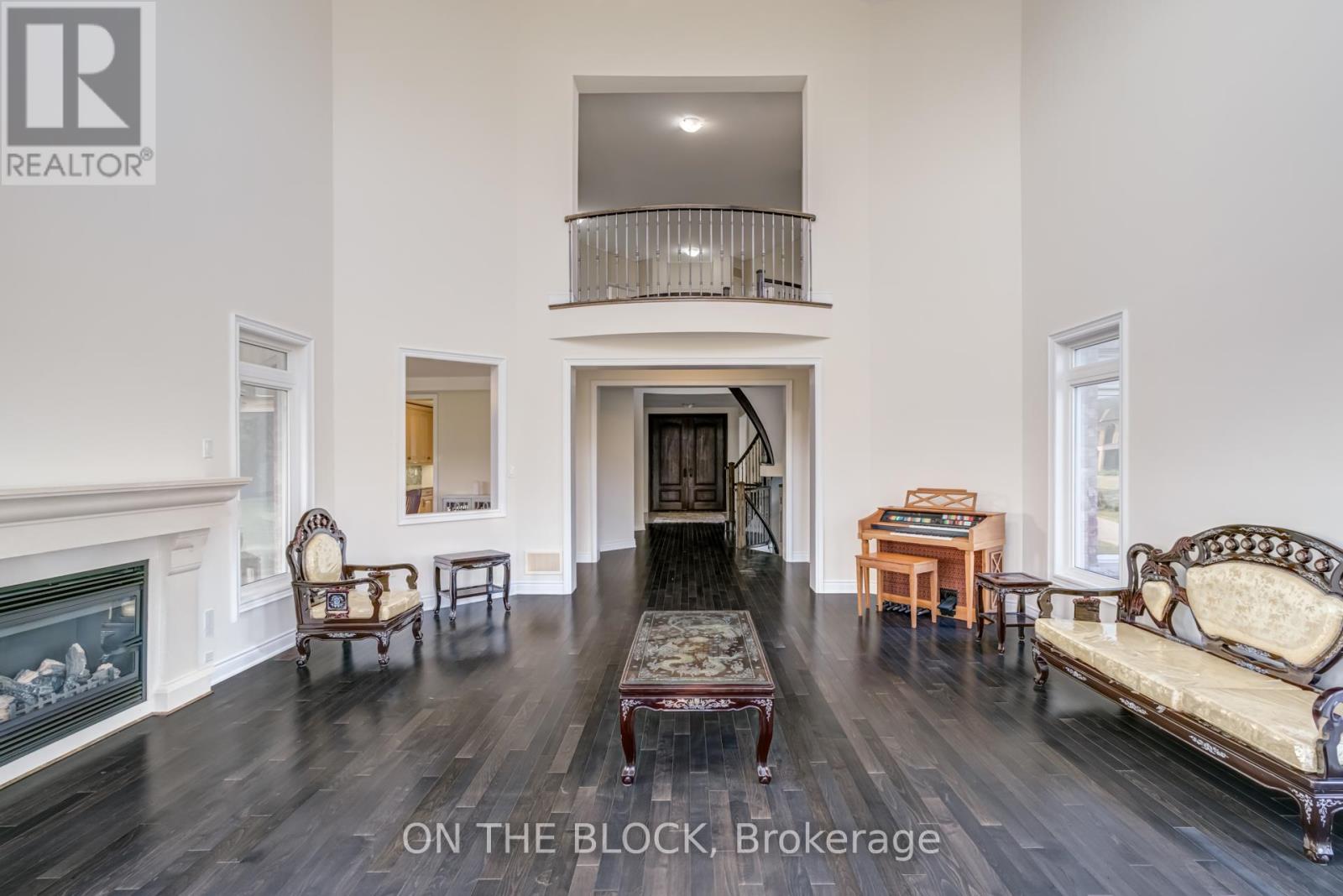 24 Whitewood Drive, Whitchurch-Stouffville, Ontario  L4A 1R9 - Photo 42 - N12968804