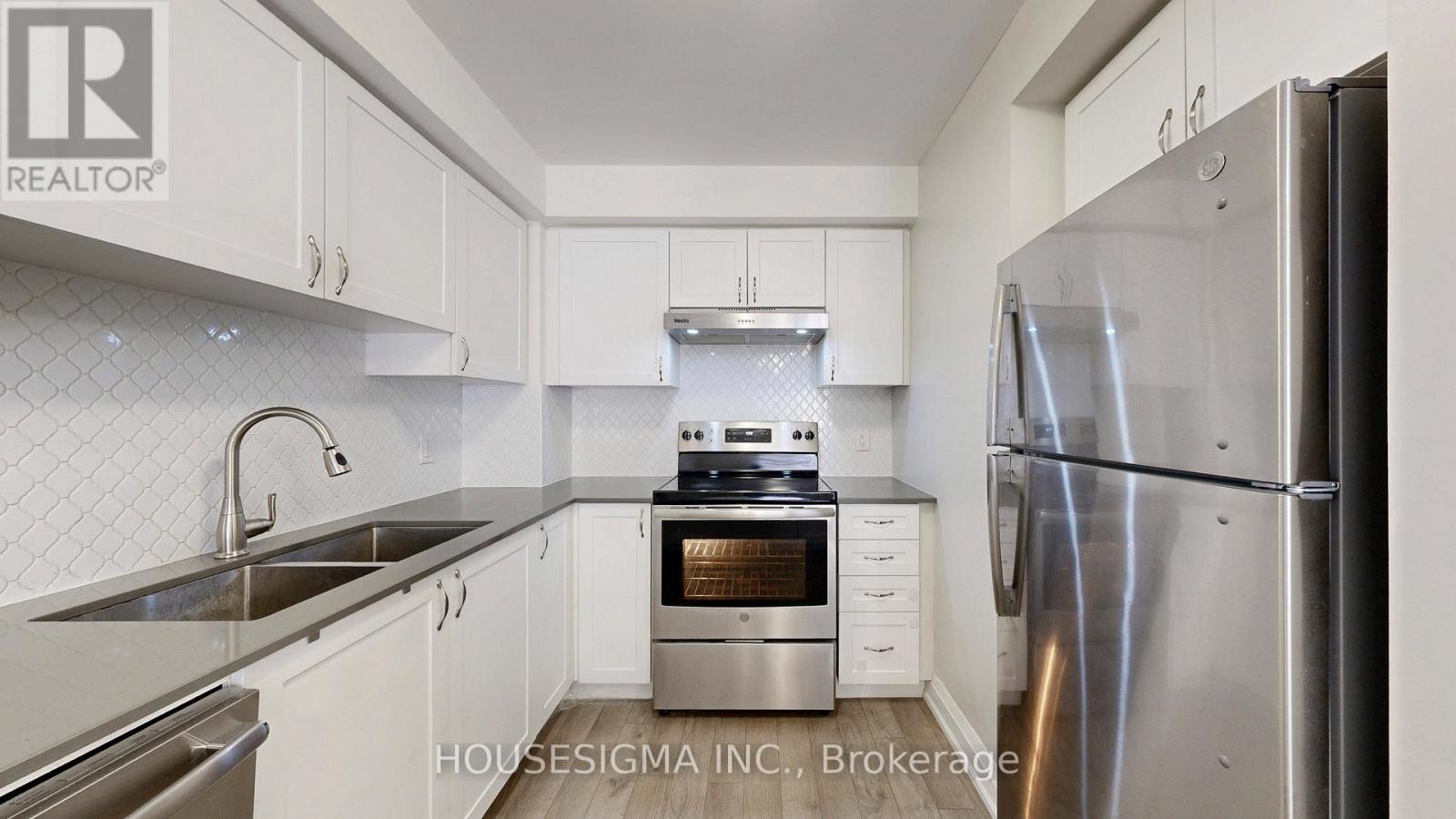 2213 - 481 Rupert Avenue, Whitchurch-Stouffville, Ontario  L4A 1T4 - Photo 12 - N12968822