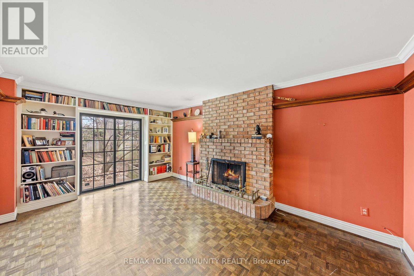 42 Houseman Crescent, Richmond Hill, Ontario  L4C 7R8 - Photo 12 - N12968896