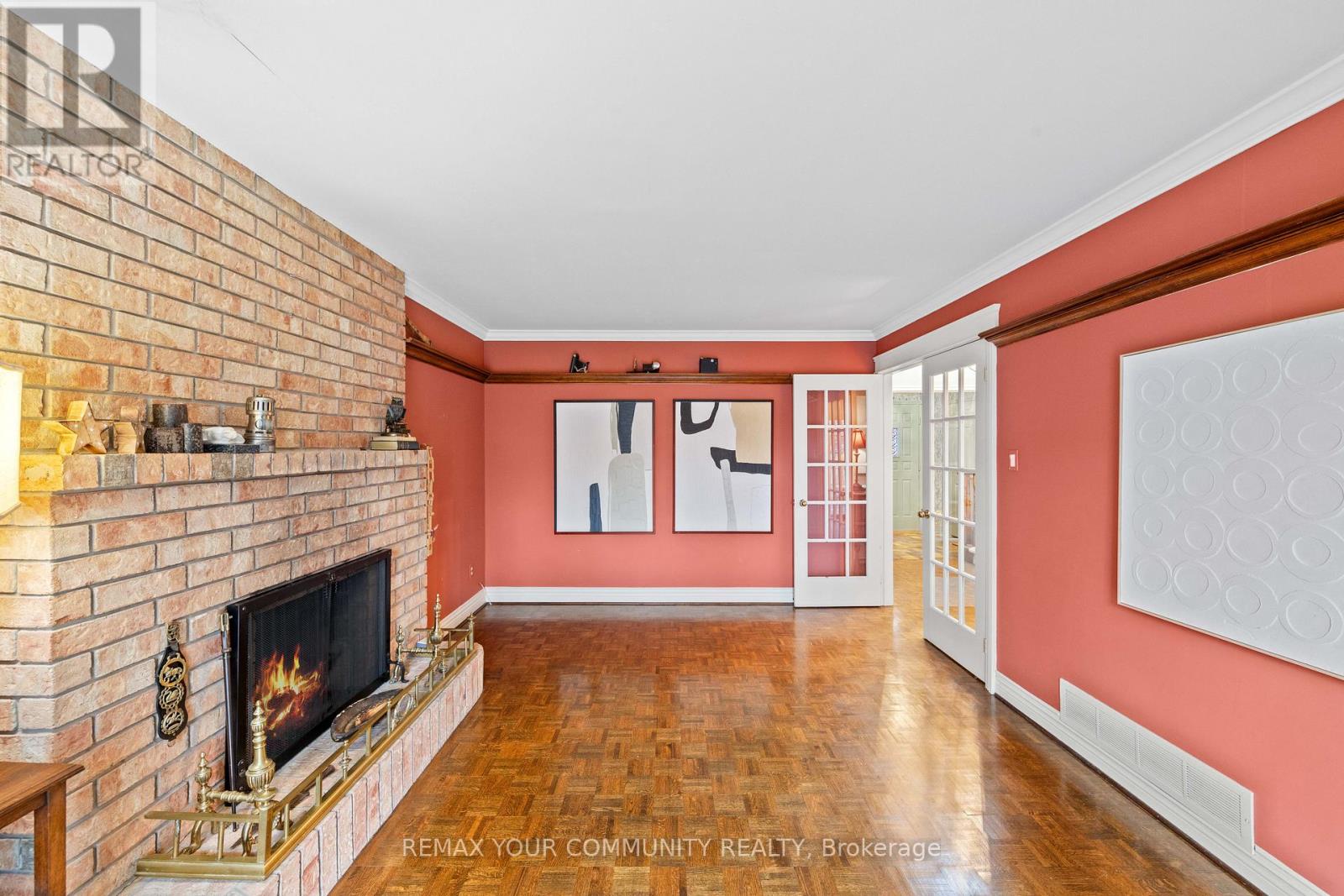 42 Houseman Crescent, Richmond Hill, Ontario  L4C 7R8 - Photo 14 - N12968896