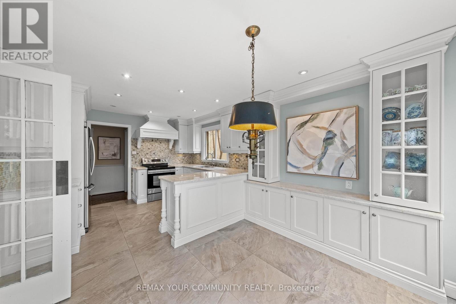 42 Houseman Crescent, Richmond Hill, Ontario  L4C 7R8 - Photo 22 - N12968896