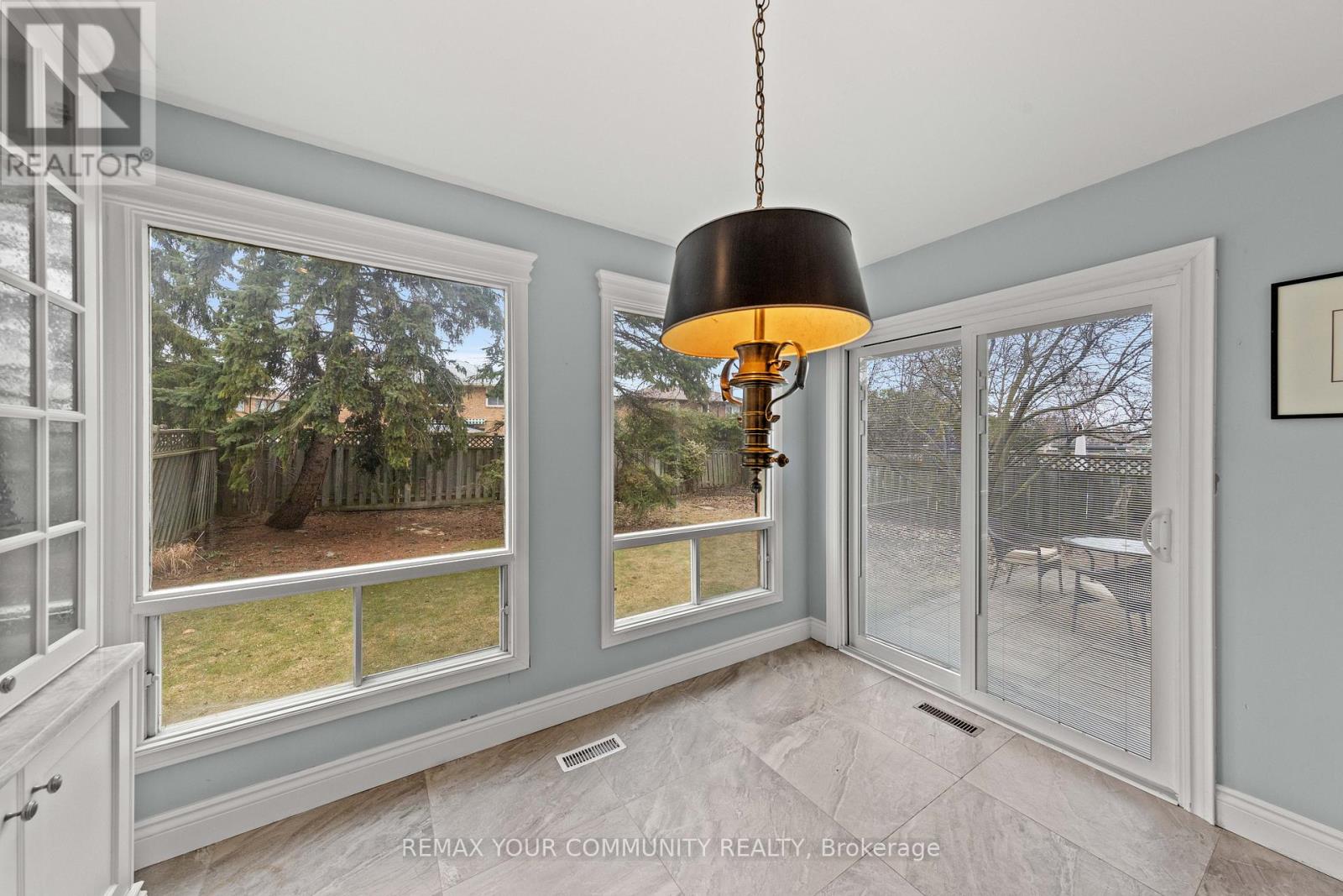 42 Houseman Crescent, Richmond Hill, Ontario  L4C 7R8 - Photo 24 - N12968896