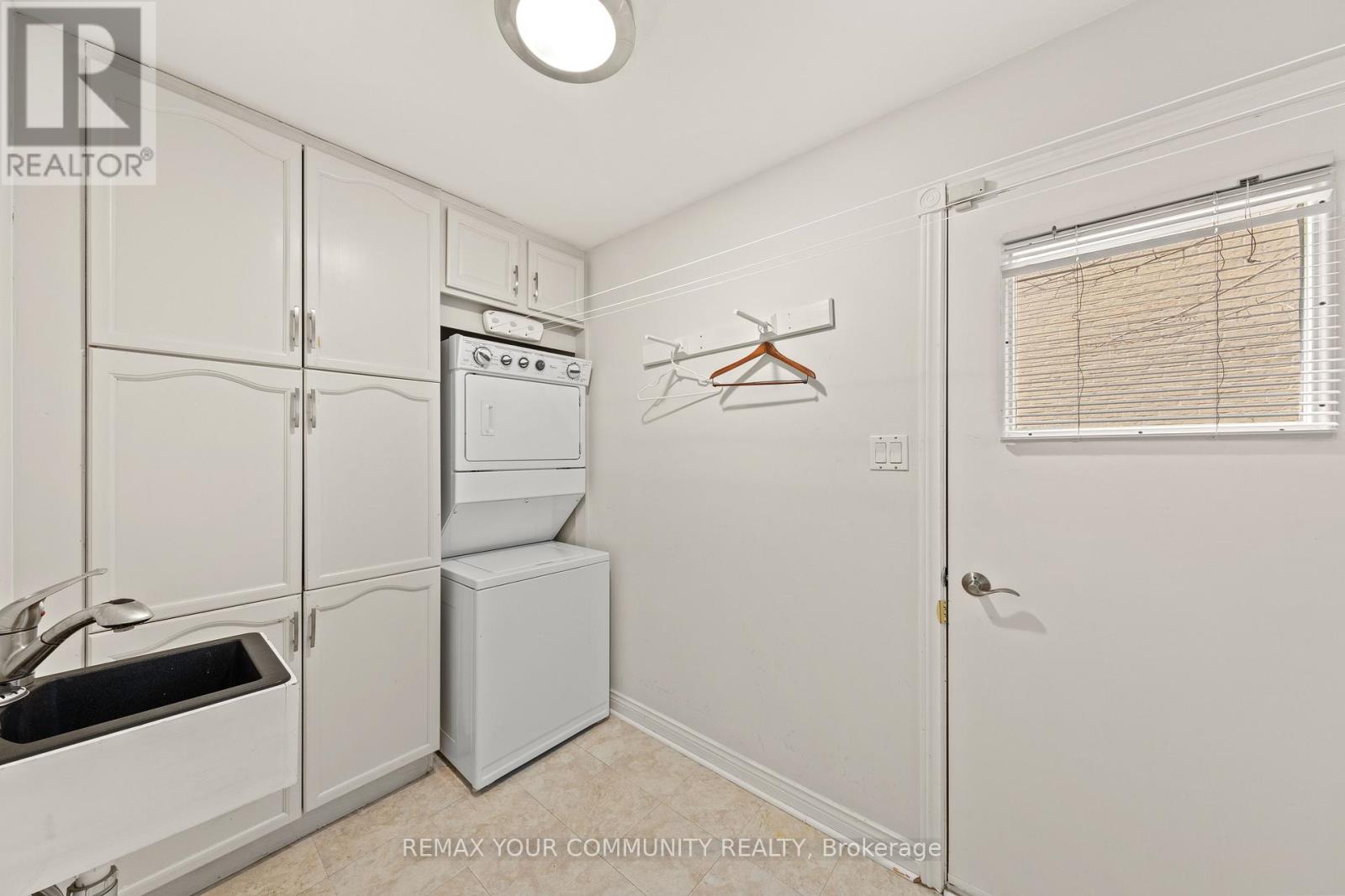 42 Houseman Crescent, Richmond Hill, Ontario  L4C 7R8 - Photo 27 - N12968896