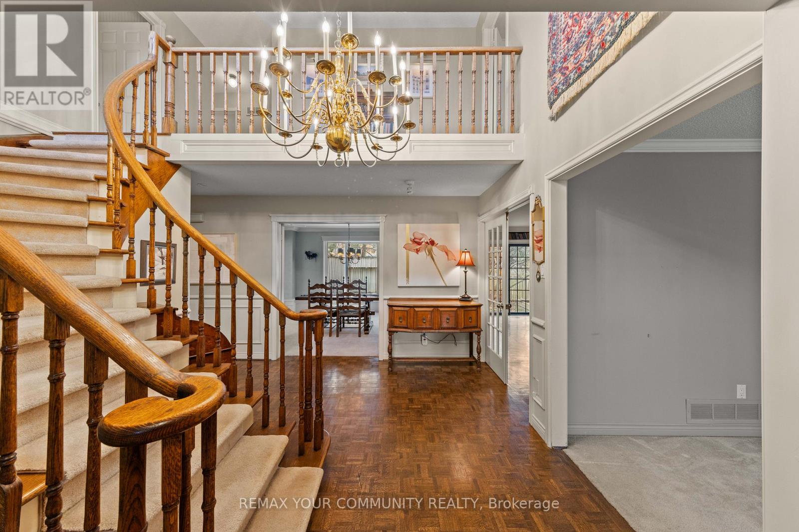 42 Houseman Crescent, Richmond Hill, Ontario  L4C 7R8 - Photo 3 - N12968896