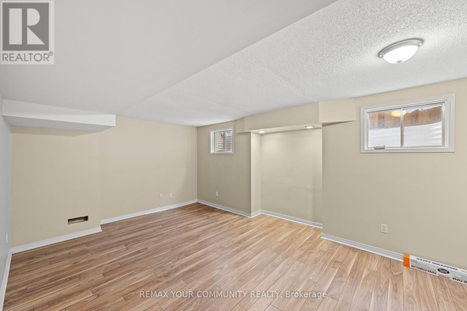 42 Houseman Crescent, Richmond Hill, Ontario  L4C 7R8 - Photo 40 - N12968896