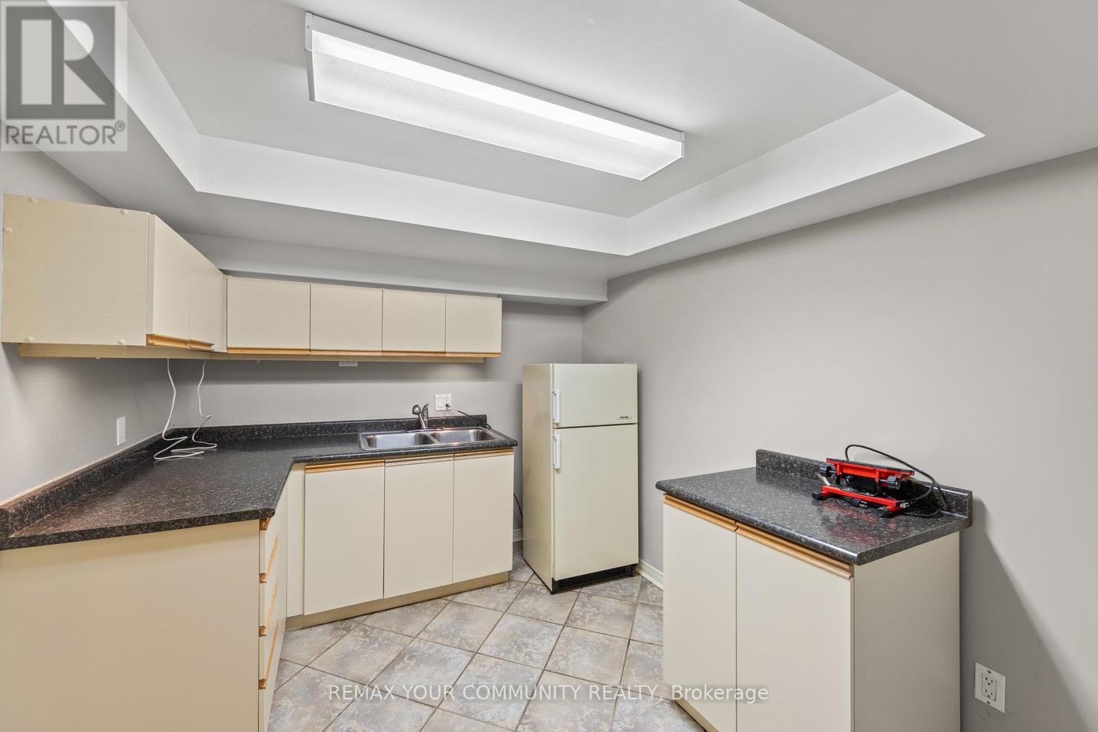 42 Houseman Crescent, Richmond Hill, Ontario  L4C 7R8 - Photo 43 - N12968896