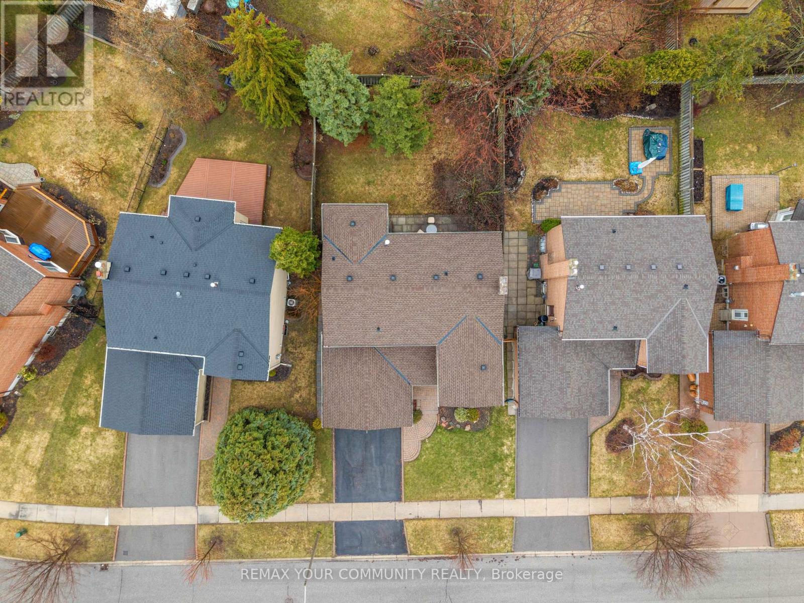 42 Houseman Crescent, Richmond Hill, Ontario  L4C 7R8 - Photo 48 - N12968896