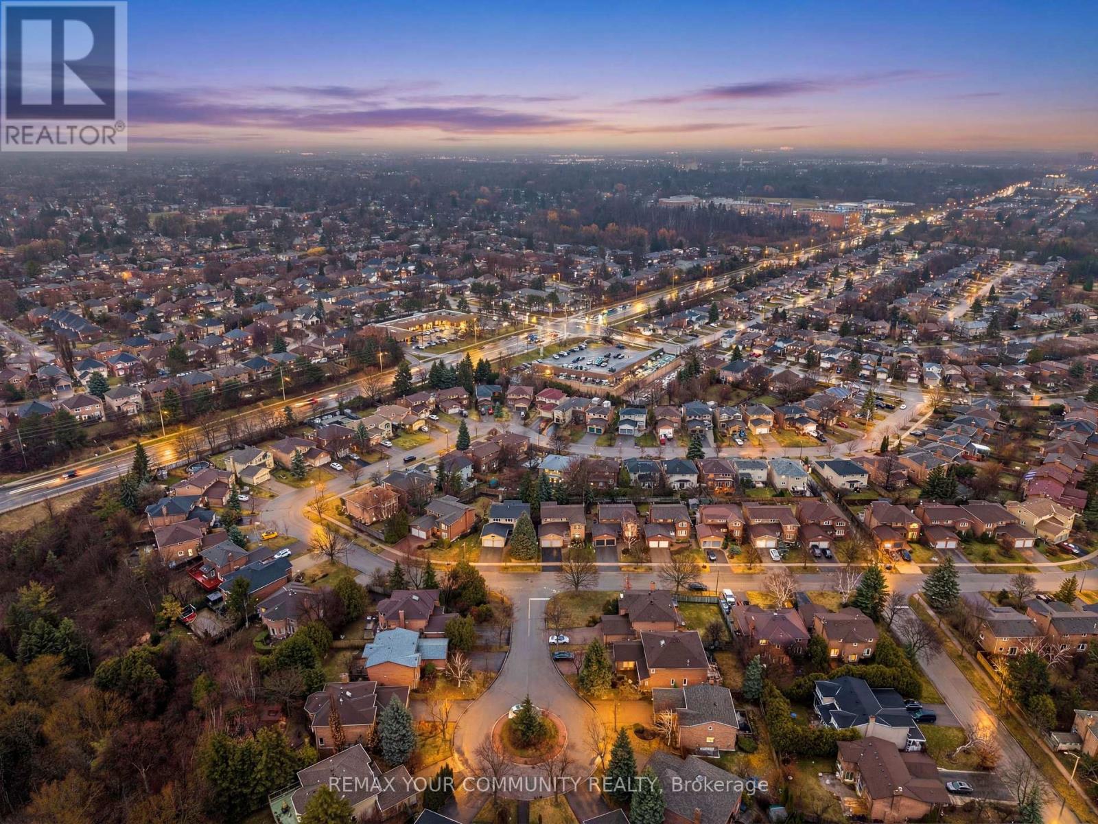 42 Houseman Crescent, Richmond Hill, Ontario  L4C 7R8 - Photo 50 - N12968896