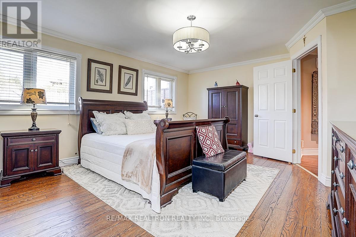 43 Kingsgate Crescent, East Gwillimbury, Ontario  L0G 1M0 - Photo 17 - N12968912