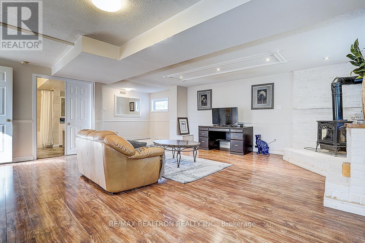 43 Kingsgate Crescent, East Gwillimbury, Ontario  L0G 1M0 - Photo 21 - N12968912