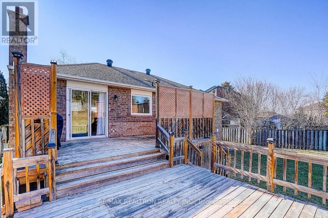 43 Kingsgate Crescent, East Gwillimbury, Ontario  L0G 1M0 - Photo 29 - N12968912