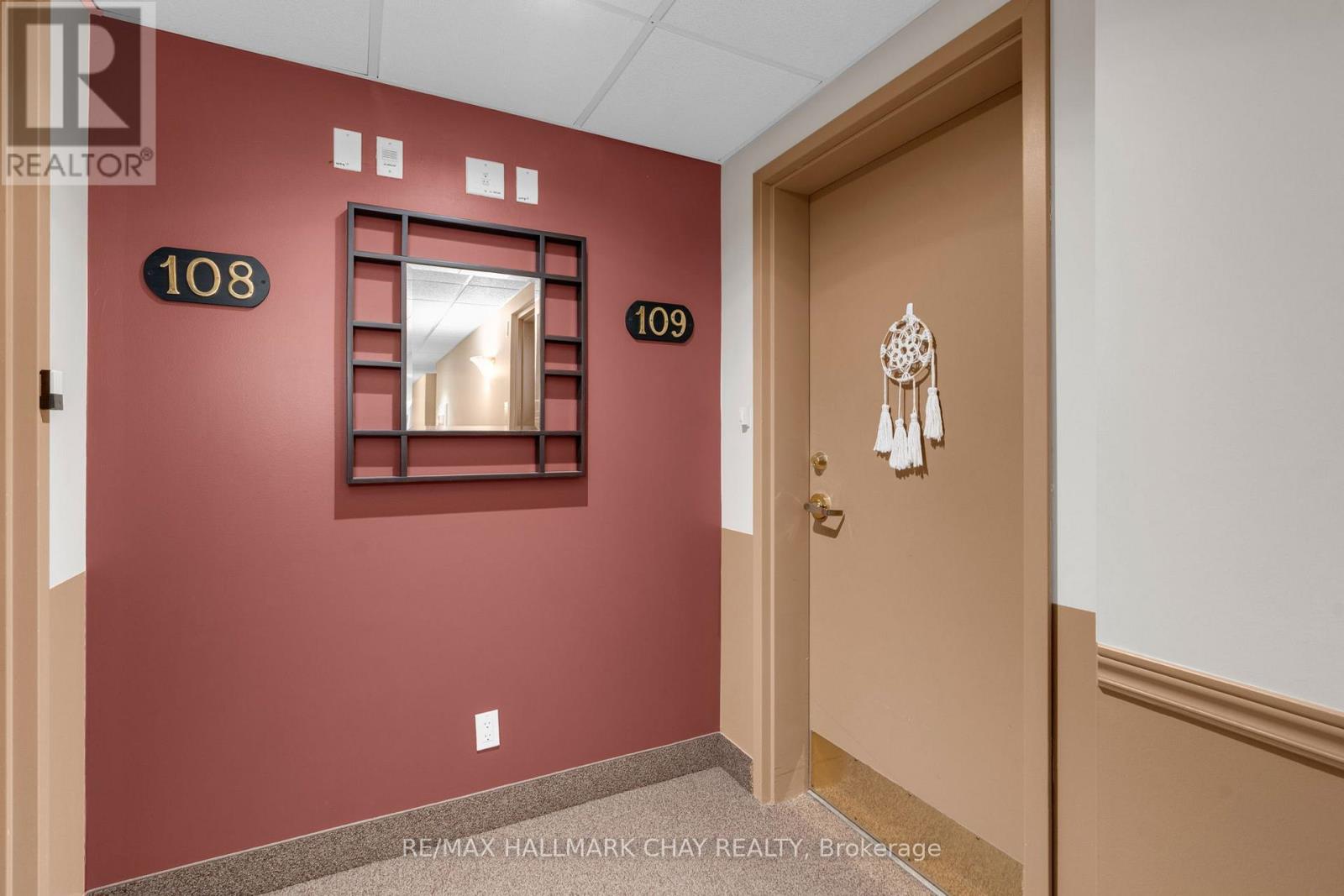 109 - 486 Laclie Street, Orillia, Ontario  L3V 4P9 - Photo 3 - S12968918