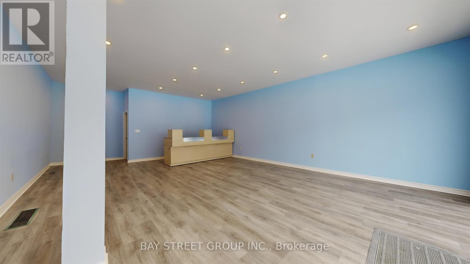 101 - 66 Maple Avenue, Barrie (City Centre), Ontario L4N 1R8 - Photo 10 - S12968922