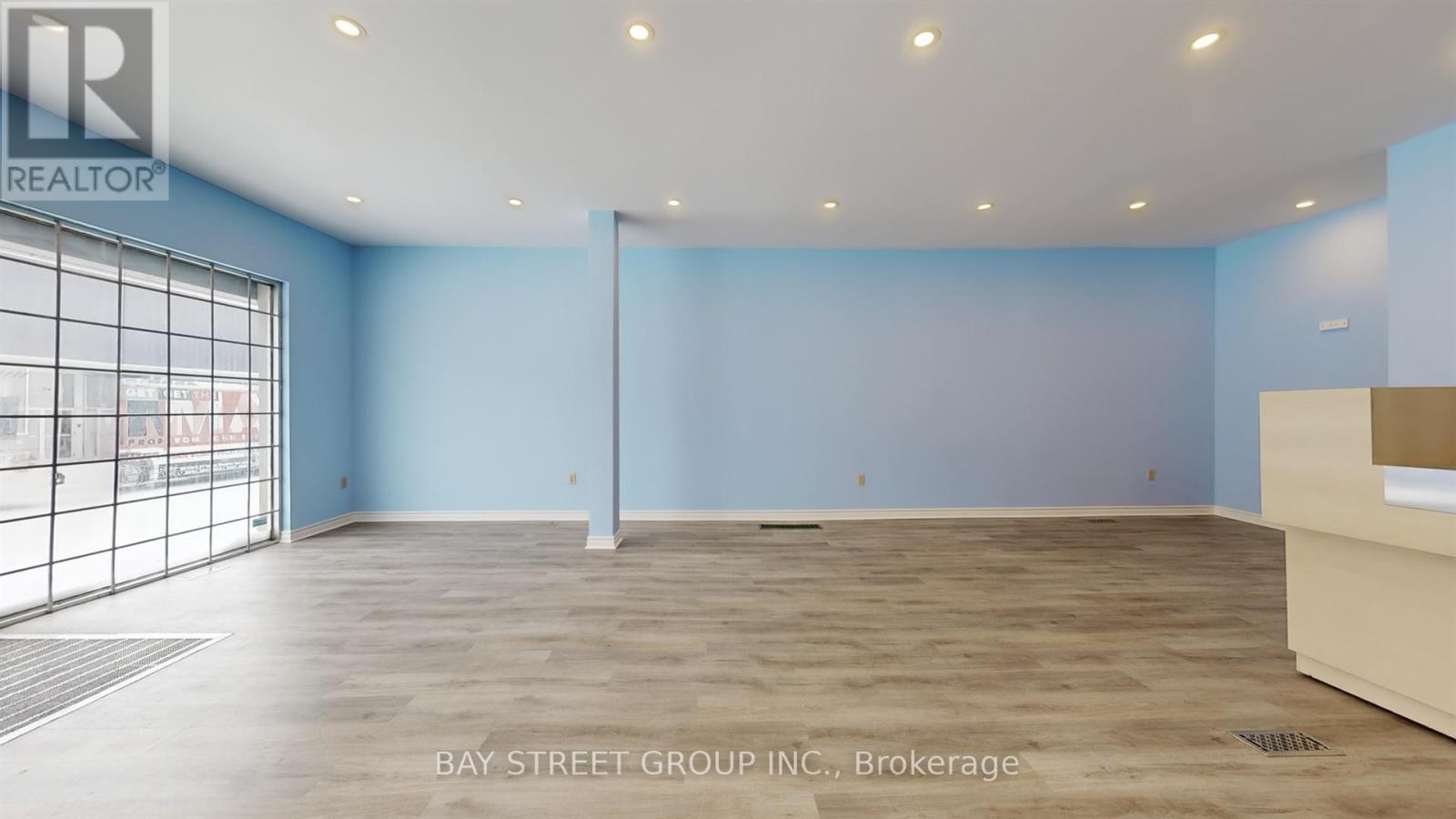 101 - 66 Maple Avenue, Barrie (City Centre), Ontario L4N 1R8 - Photo 11 - S12968922